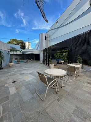 Outdoor pool, pool loungers