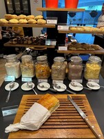 每日供應自助早餐 (每人 BRL49.50)