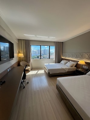 Literie hypoallergénique, minibar, coffres-forts dans les chambres