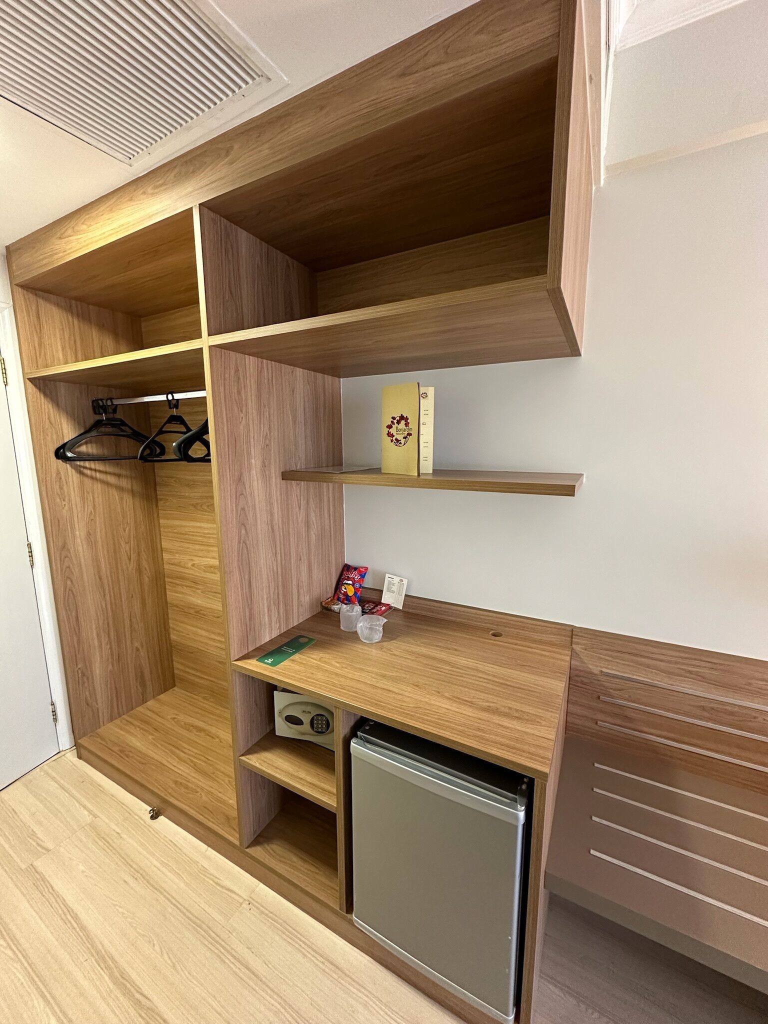 family double room | 1 bedroom, hypo-allergenic bedding, minibar, in-room safe