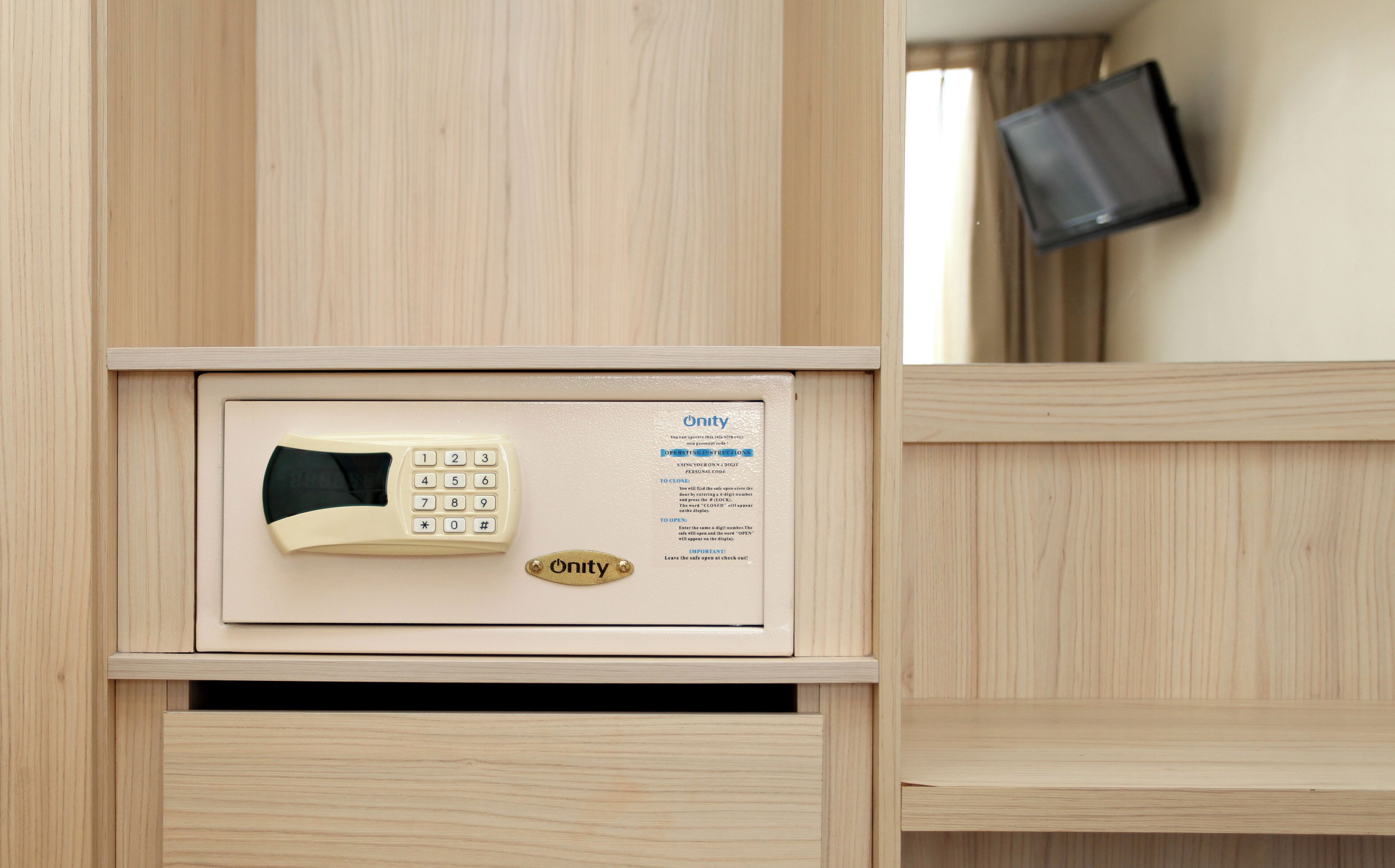 standard double room | 1 bedroom, hypo-allergenic bedding, minibar, in-room safe