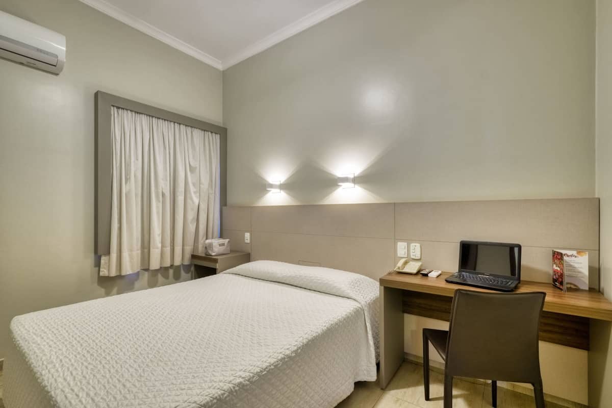 Standard Double Room | Minibar, in-room safe, desk, laptop workspace