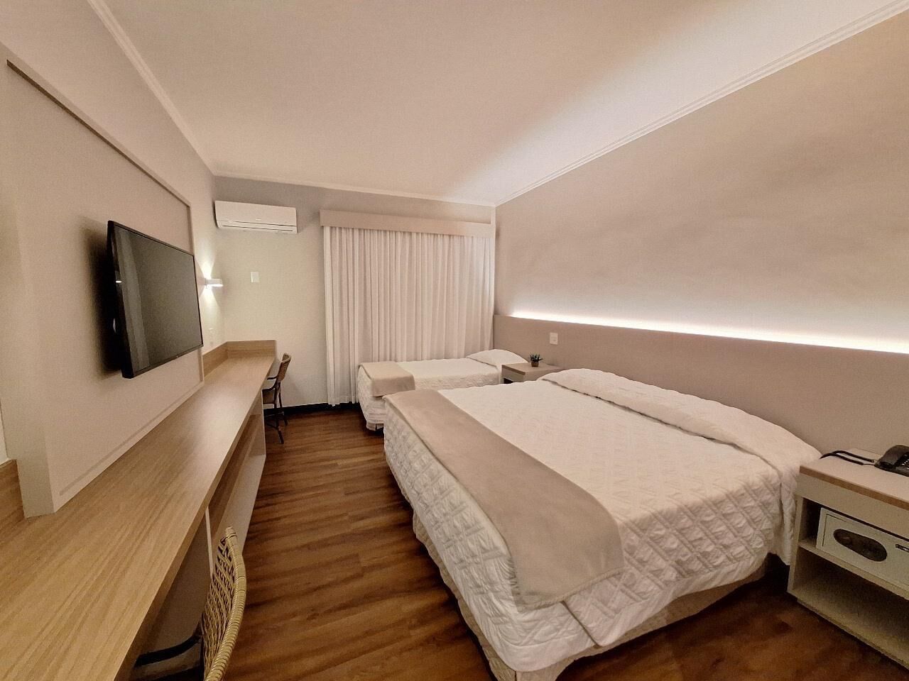 premium casal + 1 solteiro | 1 bedroom, minibar, in-room safe, desk