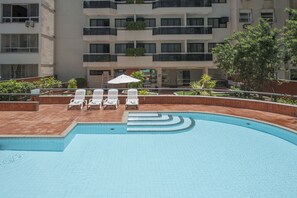 Indoor pool, outdoor pool - Promenade Princess Copacabana (Rio de Janeiro)