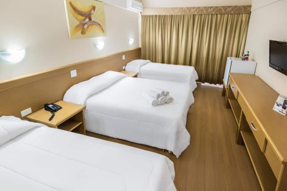 1 bedroom, minibar, desk, free WiFi