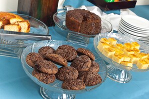 Breakfast buffet - Promenade Ianelli (Belo Horizonte)