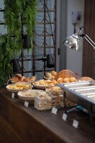 Breakfast, lunch and dinner served