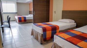 STANDARD FAMILIA | Frigobar, cofres nos quartos, Wi-Fi de cortesia, roupa de cama