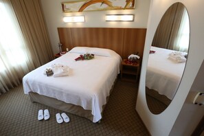 Premium bedding, minibar, in-room safe, desk - Bourbon Convention Hotel Joinville (Joinville)