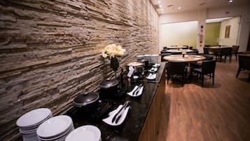 Café da manhã continental grátis todos os dias