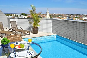 Outdoor pool, sun loungers