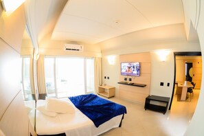 普通套房, 1 張特大雙人床 | 特�厚豪華床墊、迷你吧、獨特設計、書桌