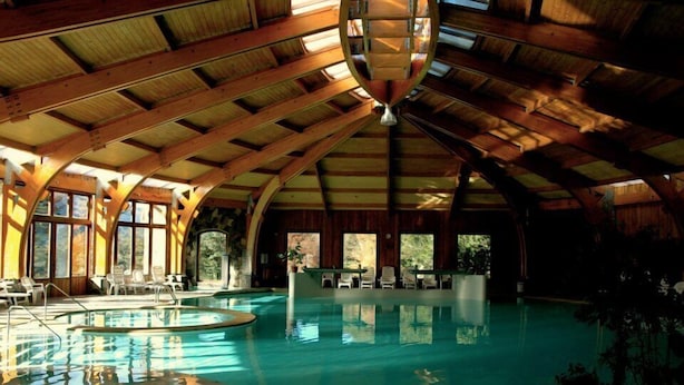 Indoor pool - Malalcahuello Thermal Hotel & Spa (Curacautin)