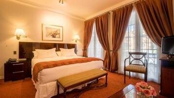 Premium bedding, pillowtop beds, minibar, in-room safe