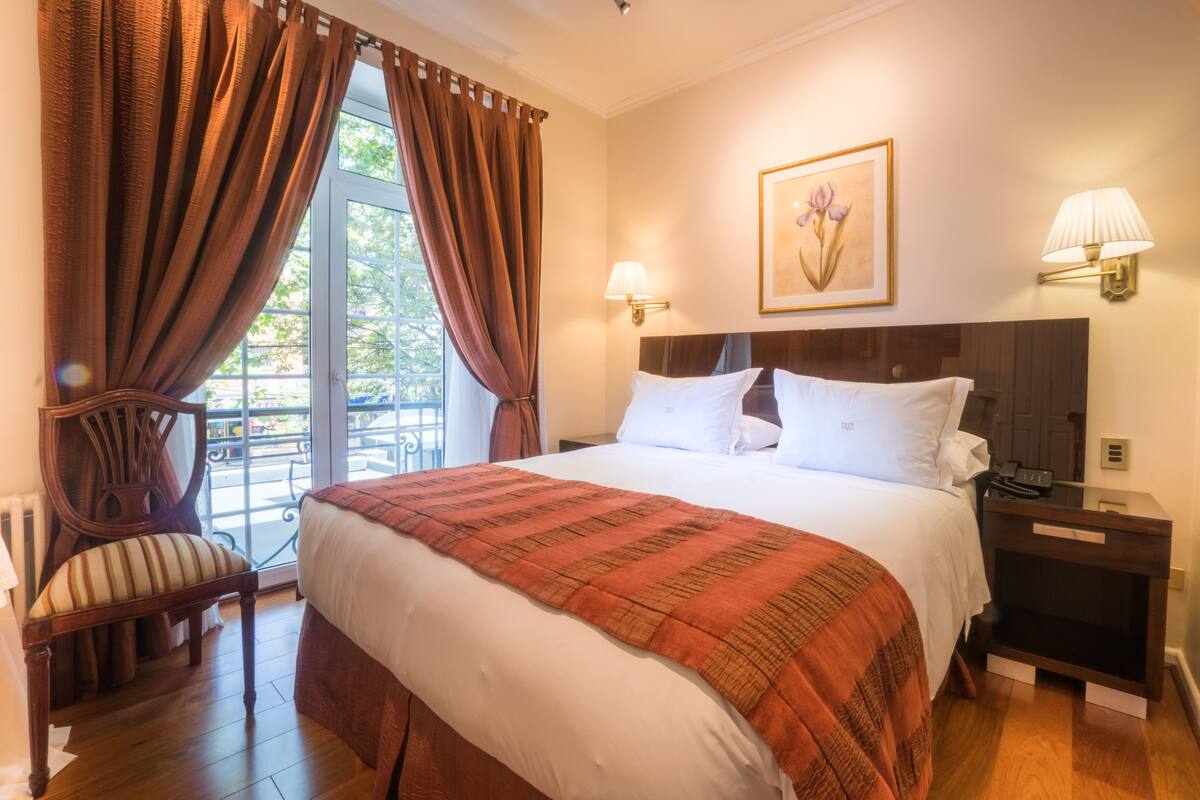 Standard Double Room | Premium bedding, pillowtop beds, minibar, in-room safe