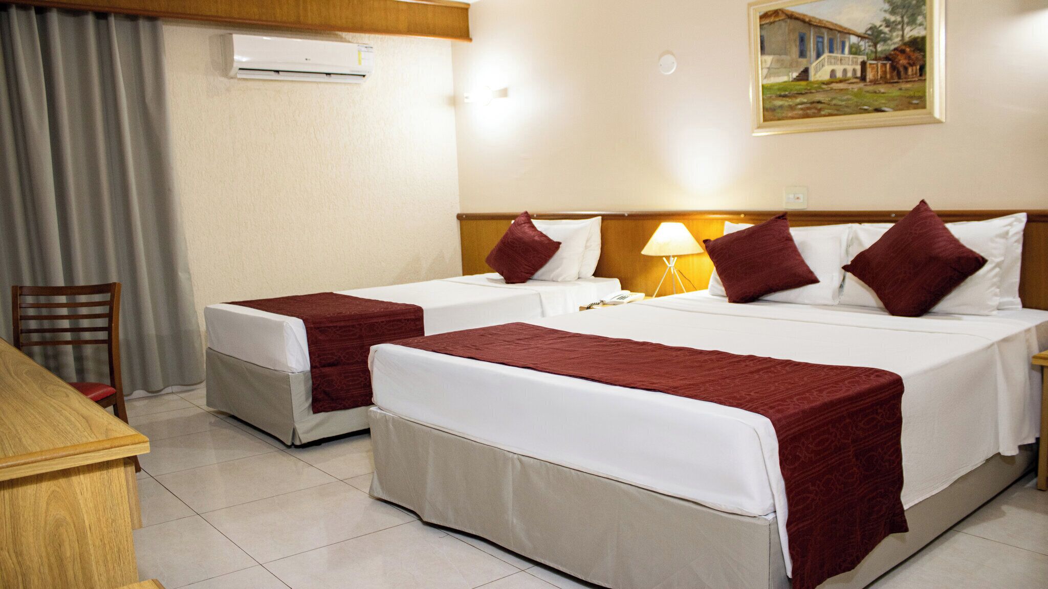 executivo casal + solteiro | 1 bedroom, hypo-allergenic bedding, in-room safe, desk