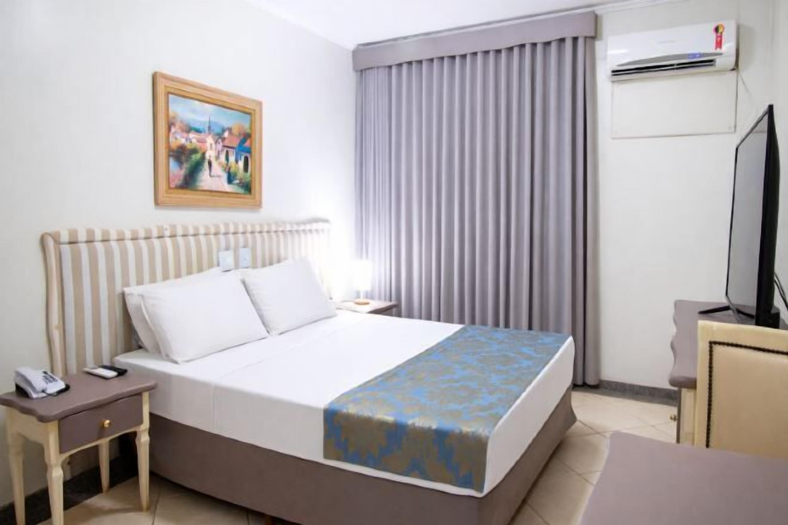 Minibar, in-room safe, blackout drapes, free WiFi