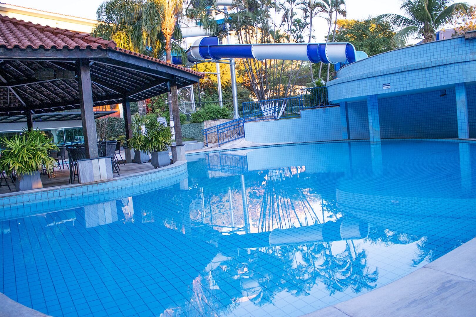 3 outdoor pools, sun loungers