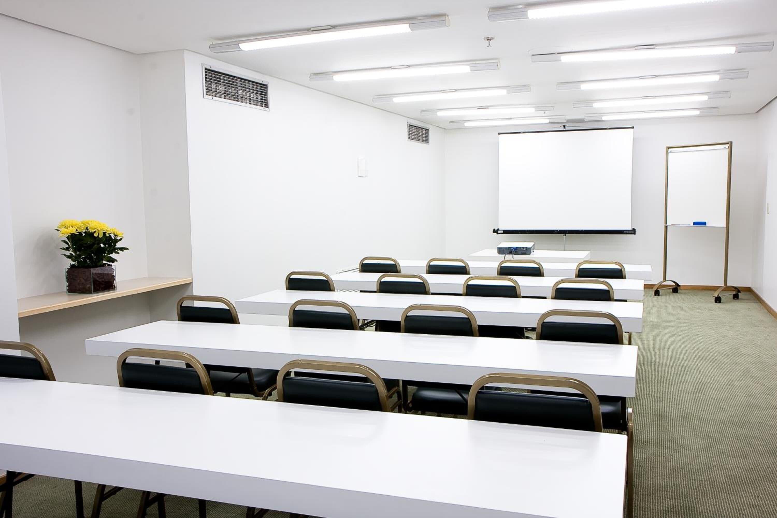 Foto - Hotel Continental Business - 200 metros do Complexo Hospitalar Santa Casa