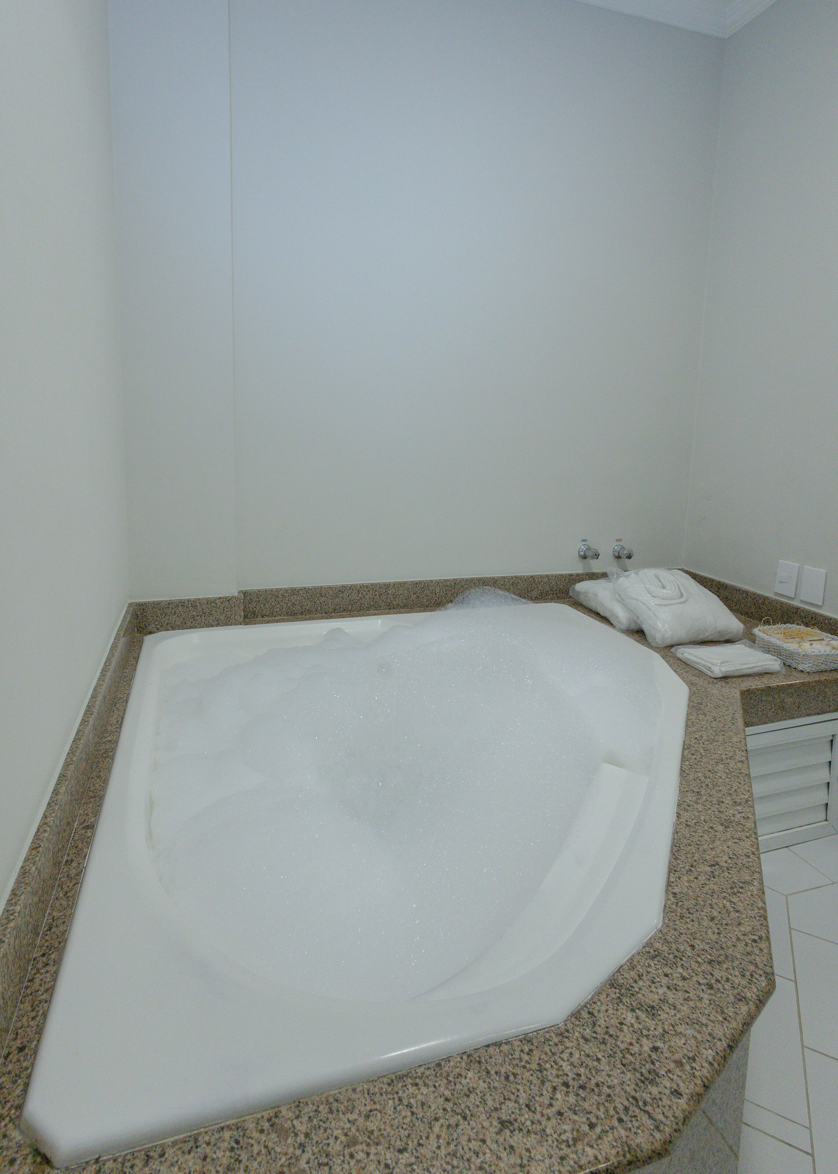 superior double room | jetted bathtub