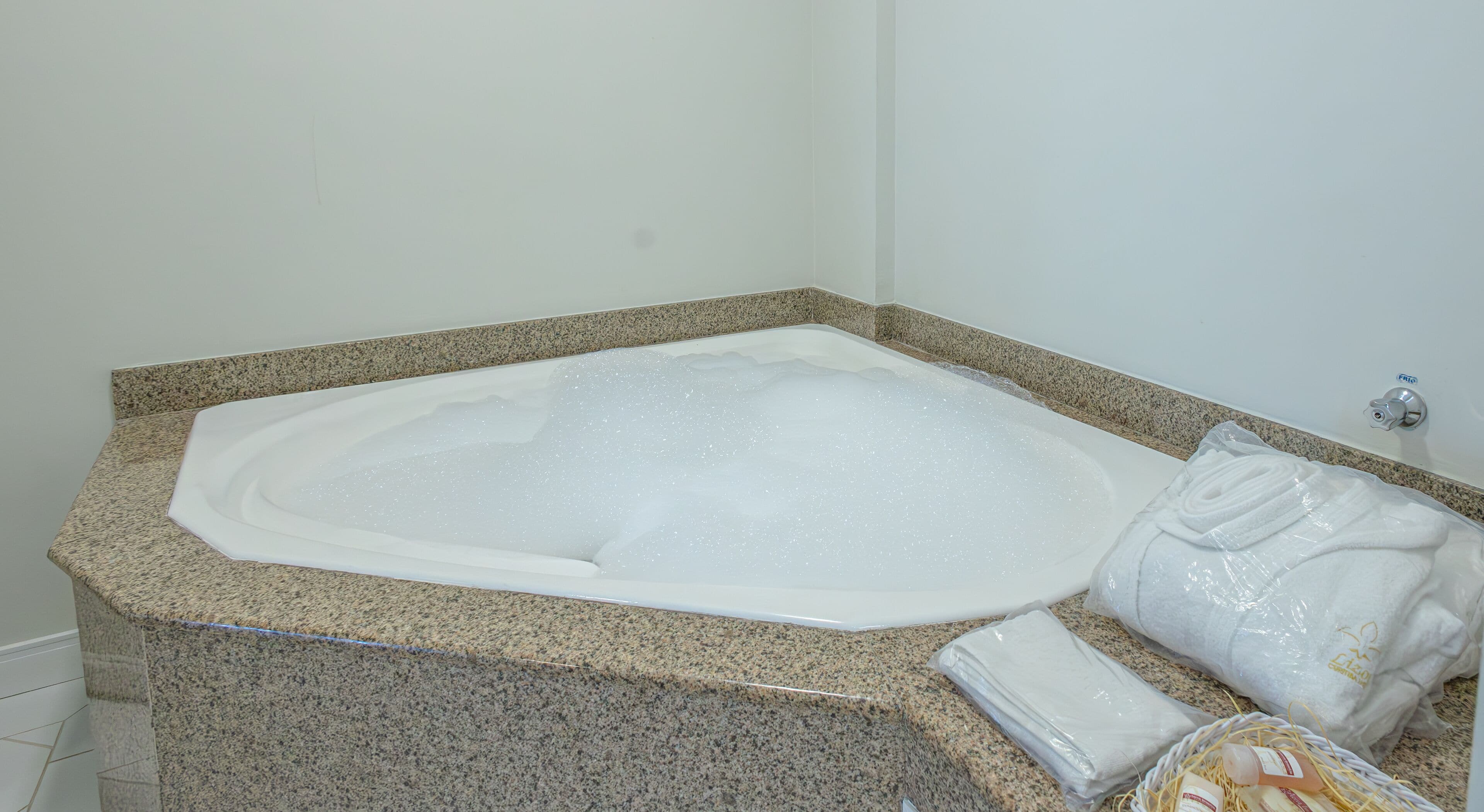 superior double room | jetted bathtub