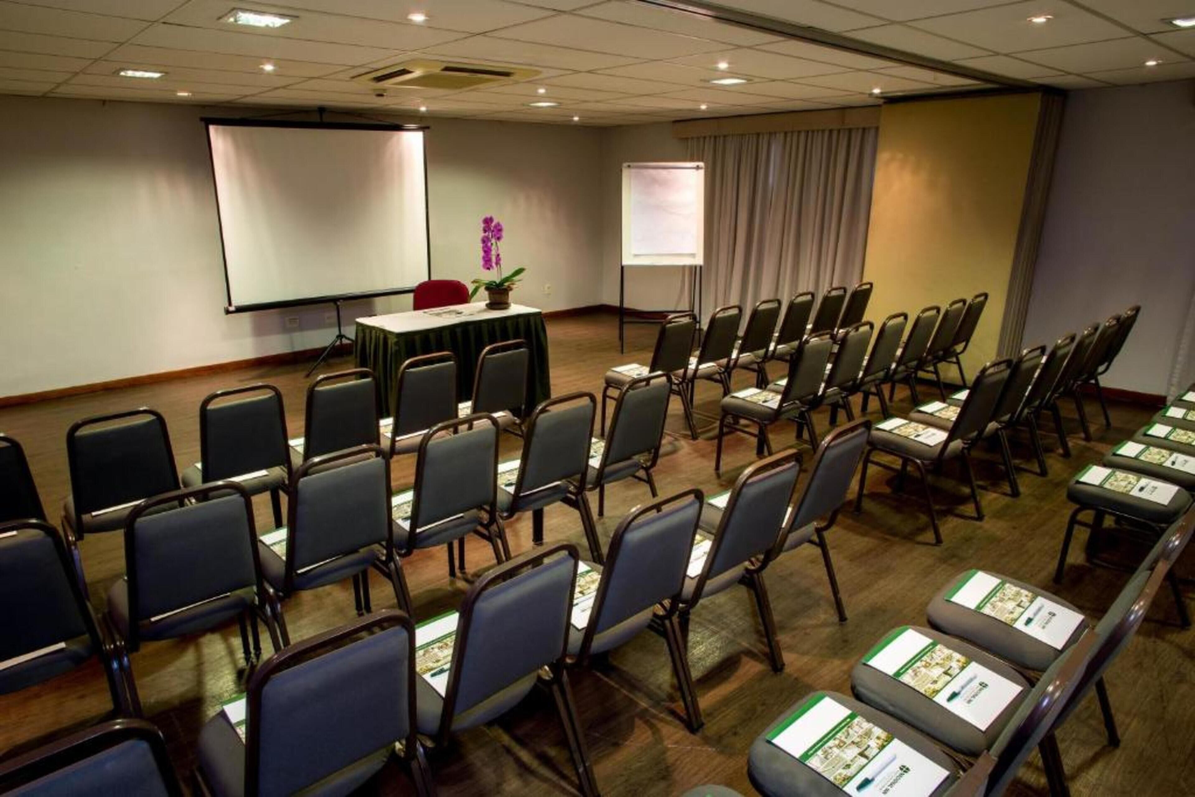 Photo - Hotel Golden Park Campinas Viracopos By Nacional Inn