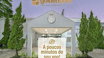 Fachada da propriedade