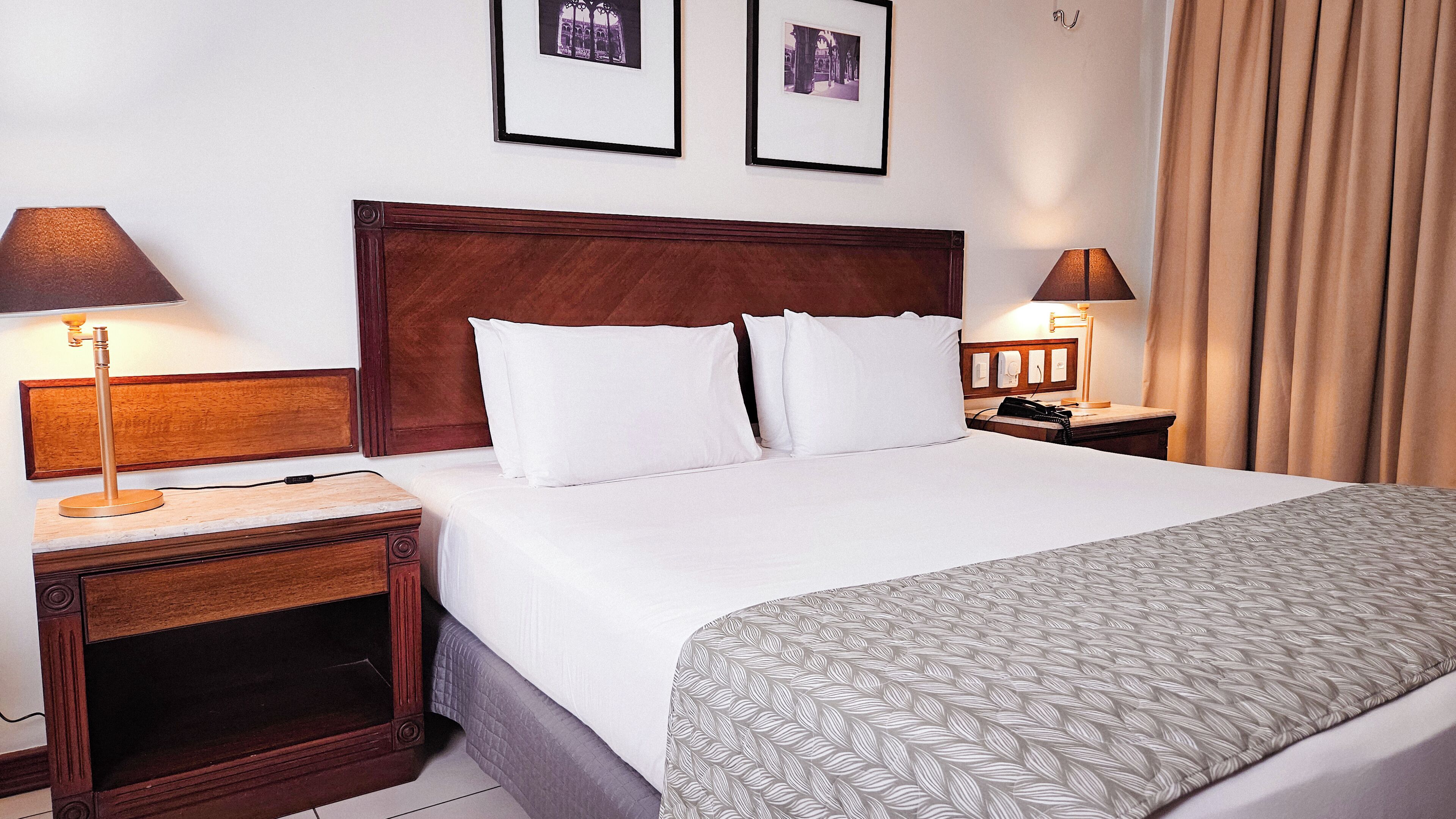 1 bedroom, down duvets, minibar, desk