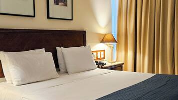 Down comforters, minibar, desk, free WiFi