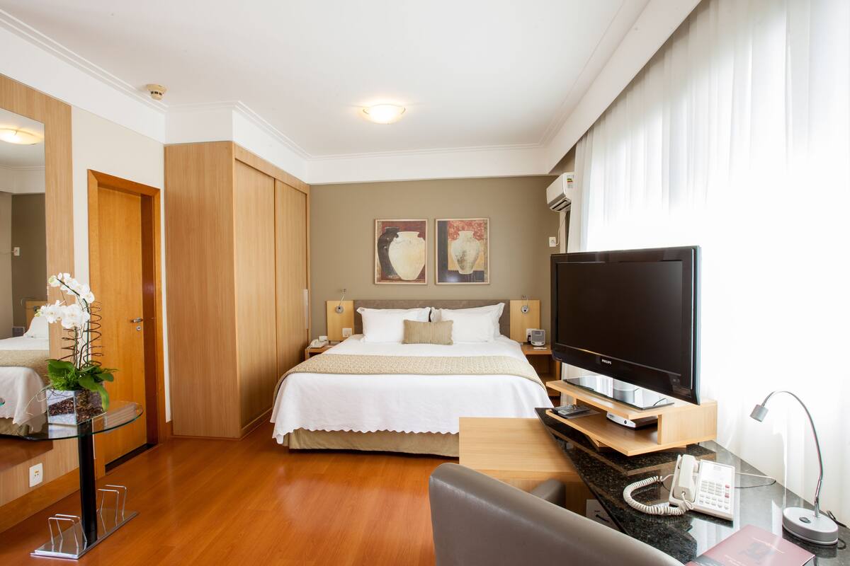 Roupas de cama antialérgicas, cofres nos quartos