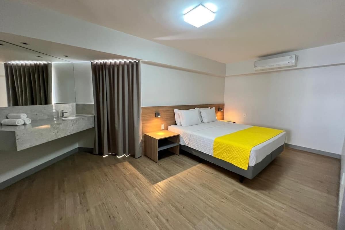 1 chambre, minibar, coffres-forts dans les chambres, rideaux occultants