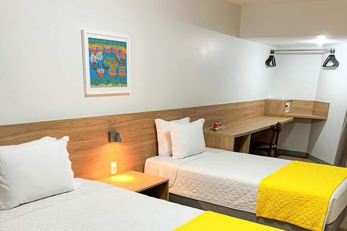 1 chambre, minibar, coffres-forts dans les chambres, rideaux occultants