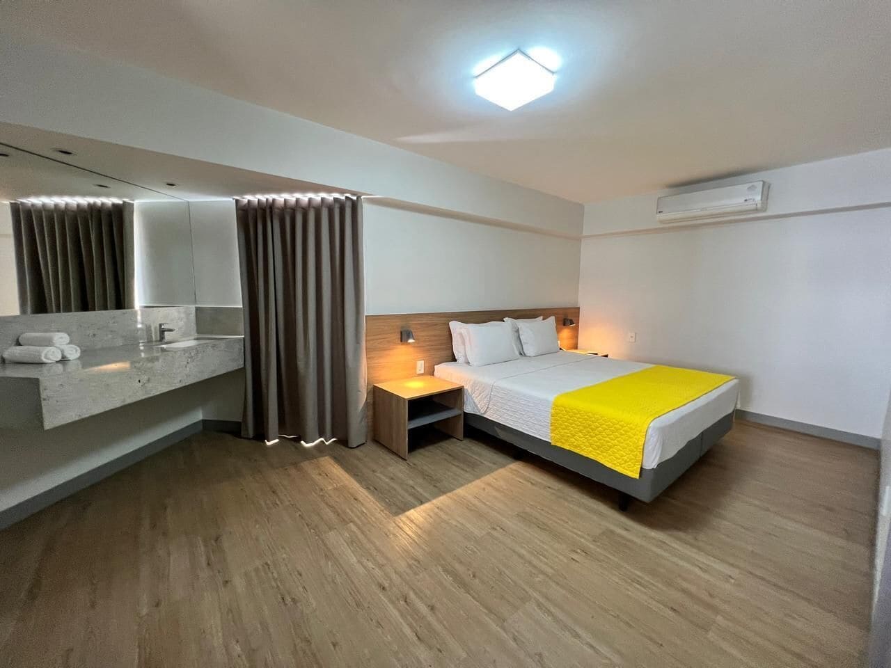 suíte deluxe superior casal + 01 | 1 bedroom, minibar, in-room safe, blackout curtains