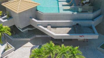 2 outdoor pools, open 9:00 AM to 8:00 PM, sun loungers