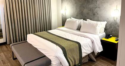 Oasis Tower Hotel