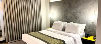 Oasis Tower Hotel