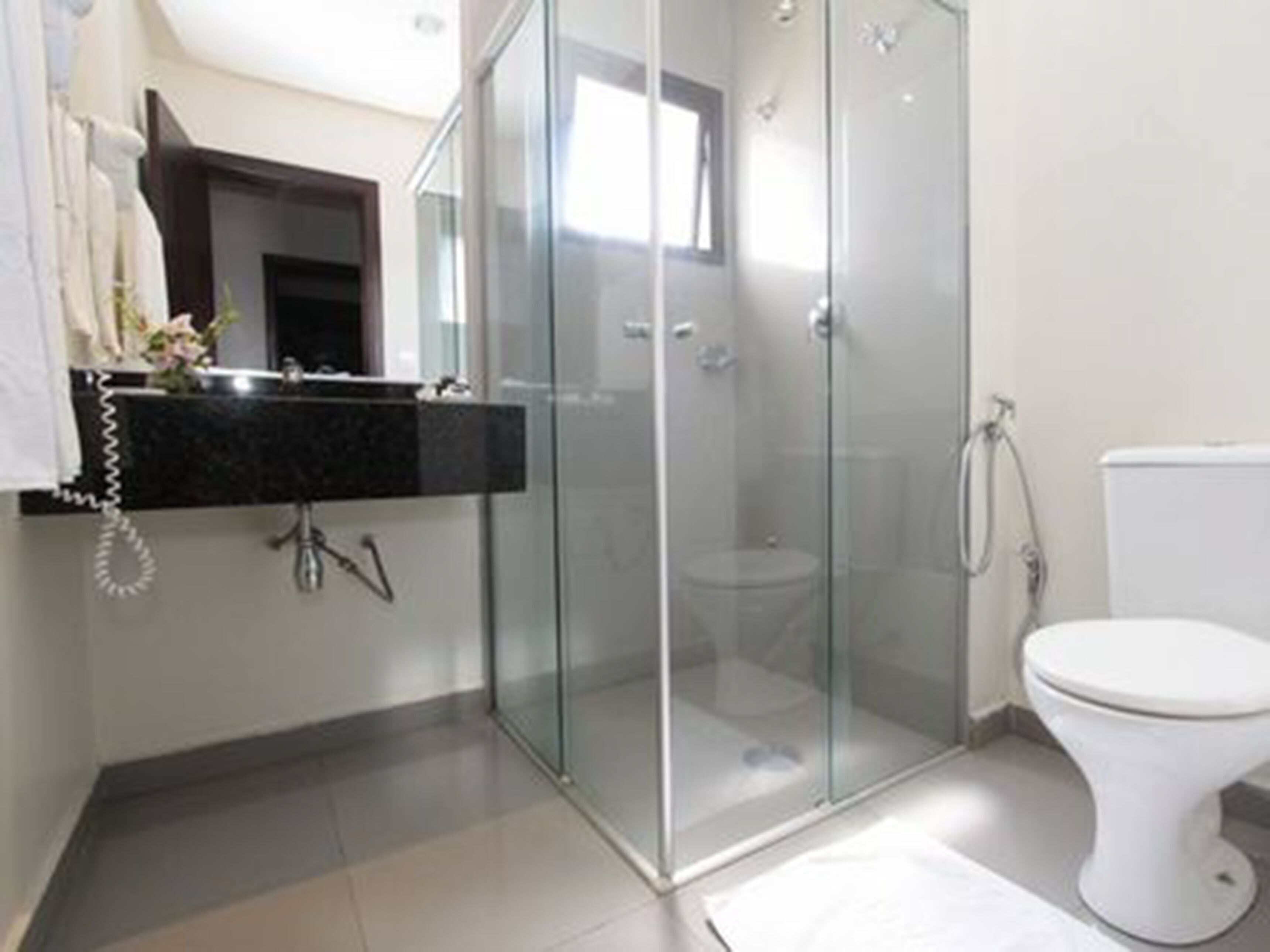 shower, rainfall showerhead, free toiletries, hair dryer