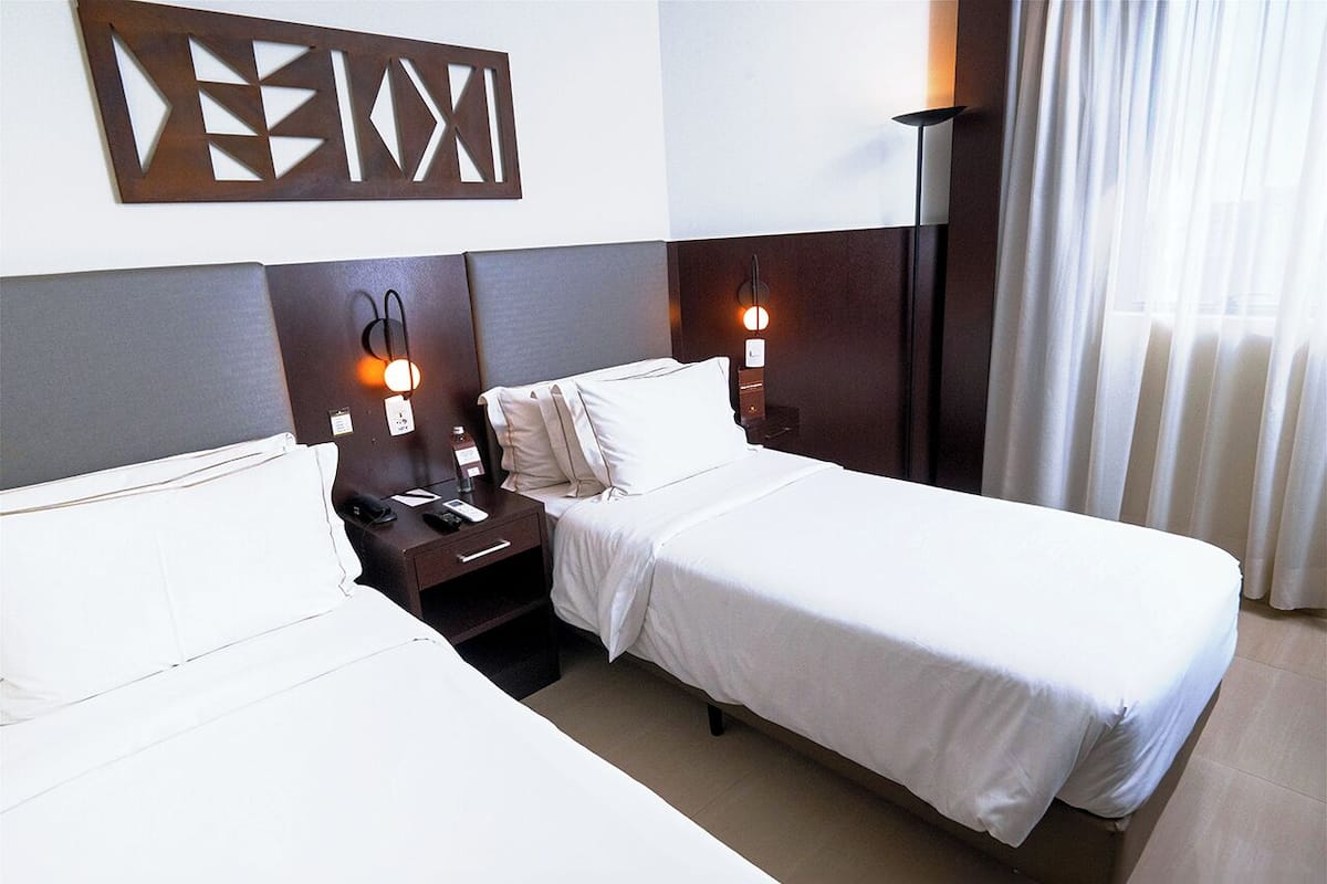 Super Luxo Twin | Minibar, in-room safe, desk, soundproofing