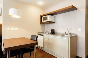 Suite familiar | Minibar, cunas gratuitas, wifi gratis y ropa de cama 