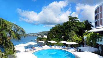 Outdoor pool, sun loungers