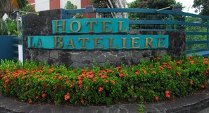 Exterior - Hotel La Bateliere (Schoelcher)