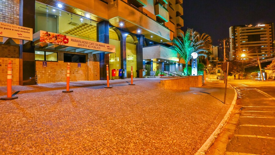 San Marino Suite Hotel