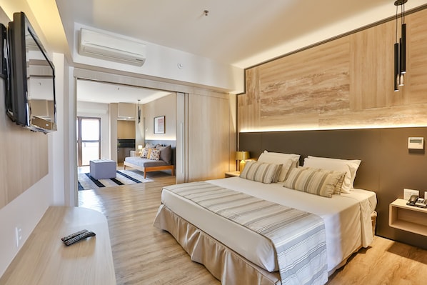 Superior Suite | 1 bedroom, minibar, in-room safe, blackout drapes - San Marino Suite Hotel (Goiania)