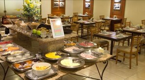 Desayuno buffet incluido todos los días 