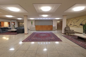 Reception - Hotel Crystal (Londrina)