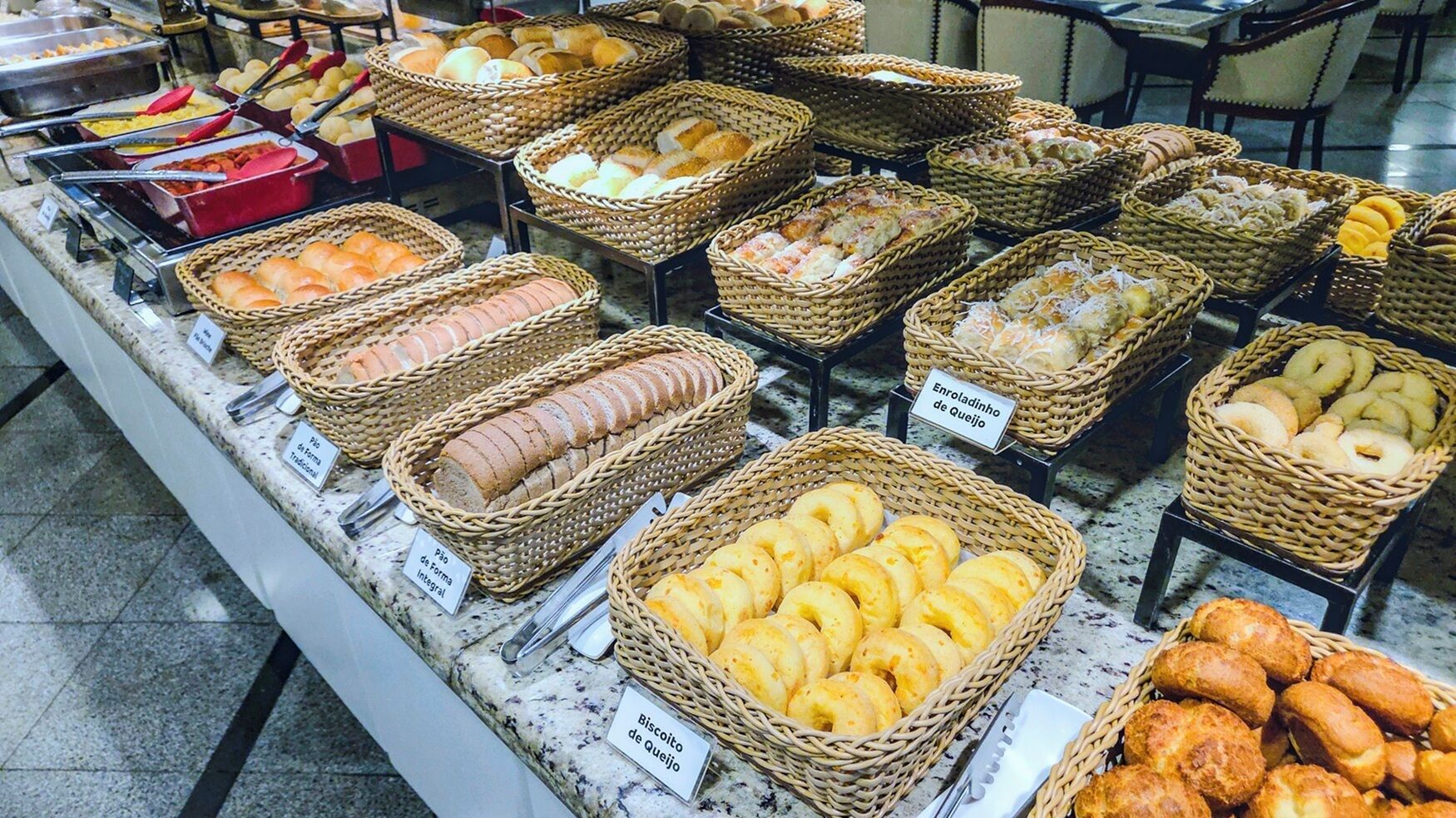 Free daily continental breakfast 