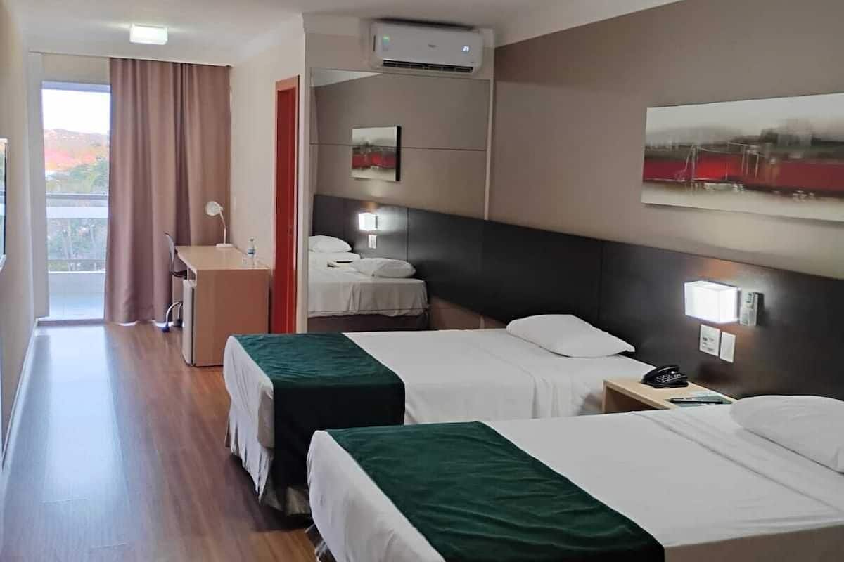Deluxe Twin Room | 1 bedroom, minibar, in-room safe, desk
