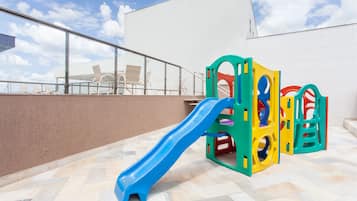 Children’s play area – outdoor