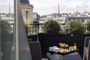 Chambre Junior (Tour Eiffel) | Terrasse/Patio