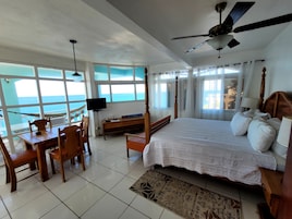 Penthouse, 1 Katil Raja (King), Balcony, Sea View | Peralatan tempat tidur premium, katil Tempur-Pedic